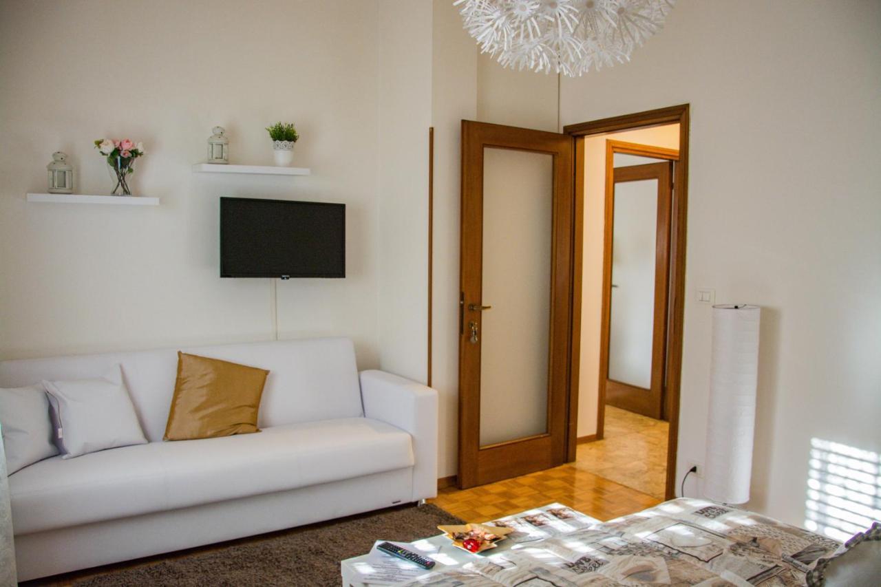 Guest House Piazza Isolo Verona Buitenkant foto