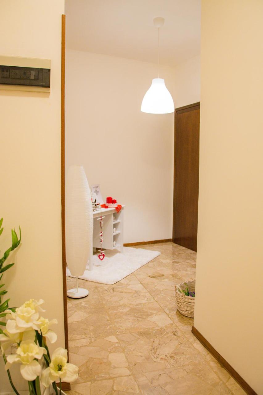 Guest House Piazza Isolo Verona Buitenkant foto